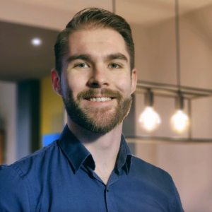 Schermafbeelding-2021-12-21-om-10.22.48-300×300-2 Mitchel Nijdam is software developer bij Team Rockstars IT